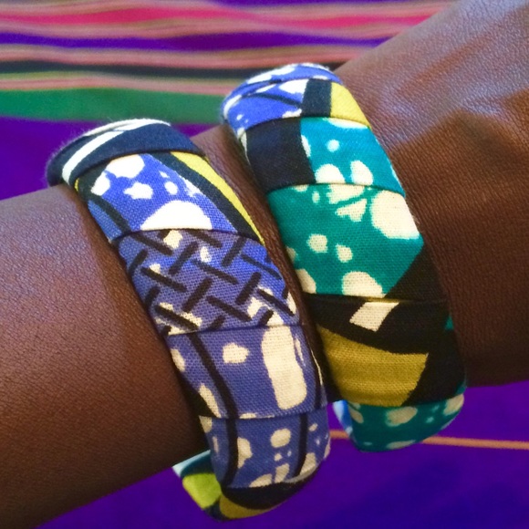 Handmade African print Necklace - Picture 3 of 3